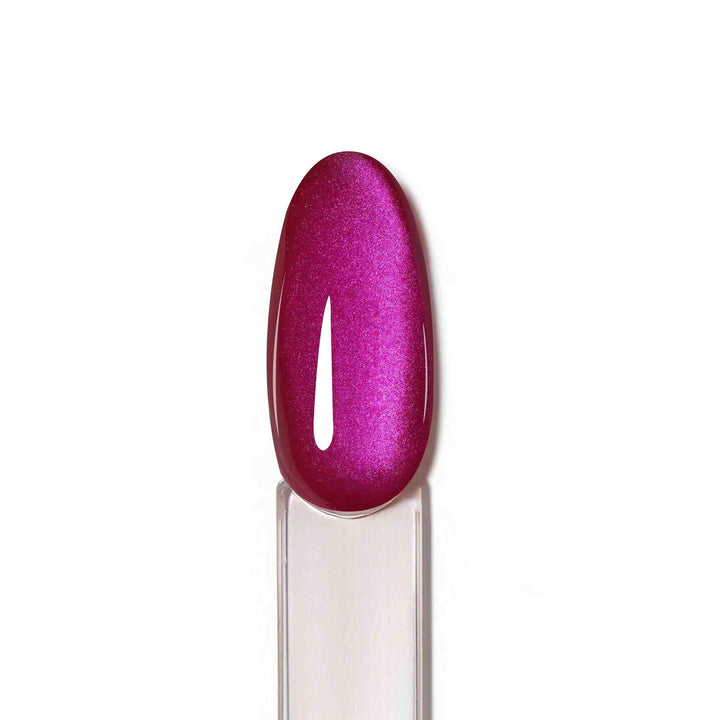 Velvet Berry | Deep Glow Cat Eye Gel